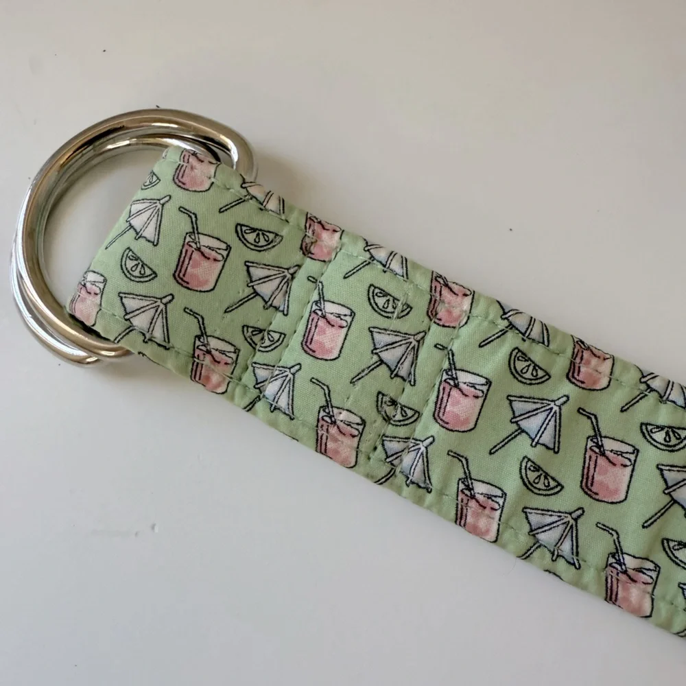 Vineyard Vines cocktail themed belt‎